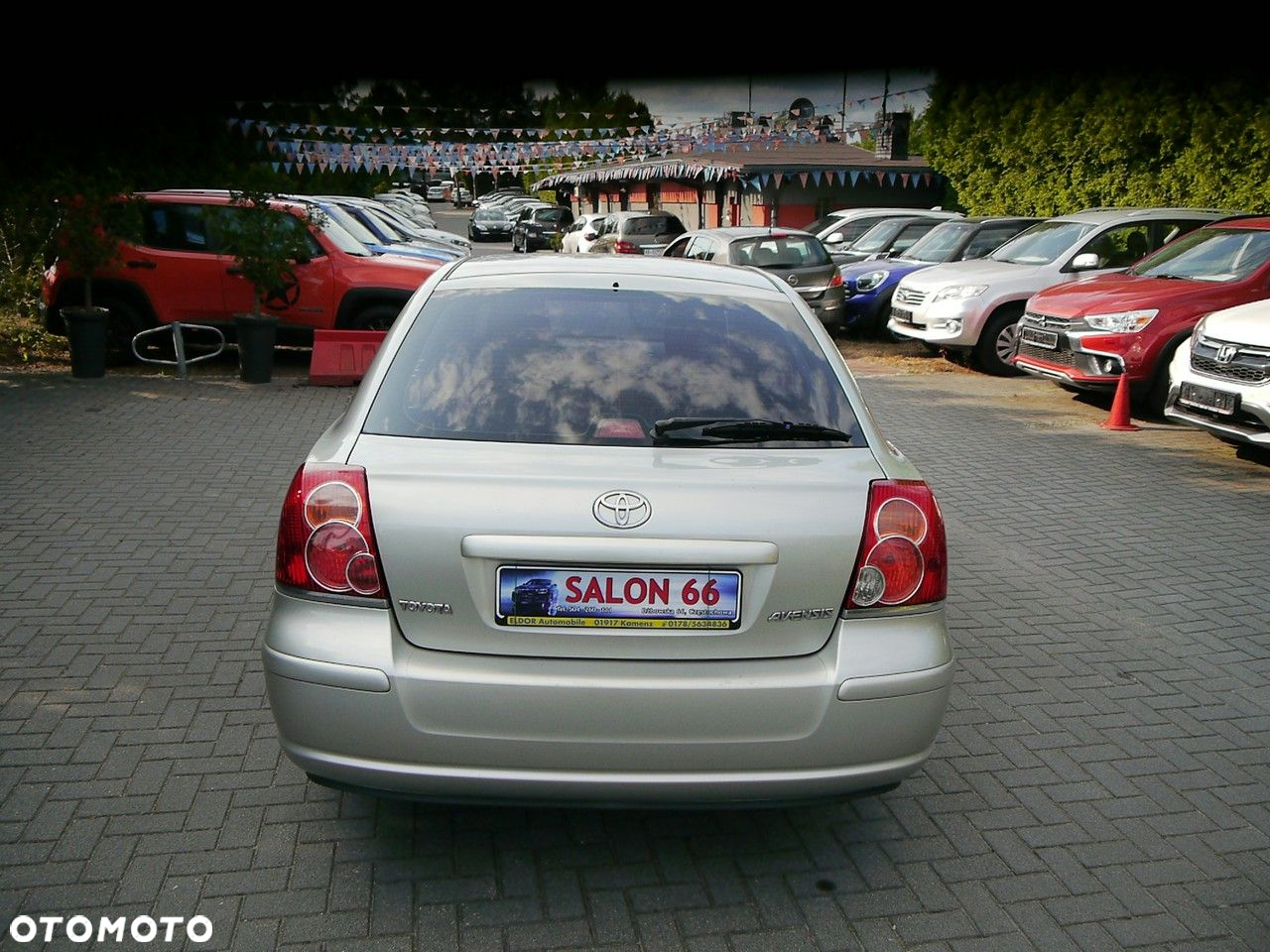 Toyota Avensis 1.8 VVT-i Sol - 12