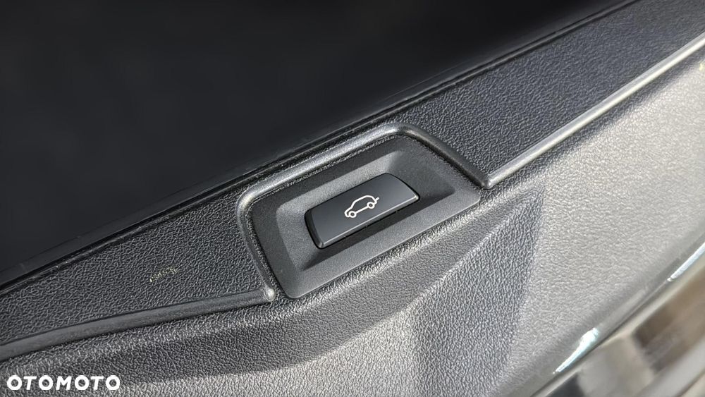 BMW X5 xDrive40i mHEV - 19
