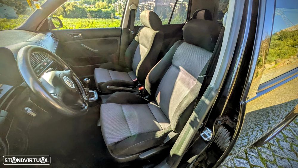 VW Golf 1.4i Confortline AC - 11