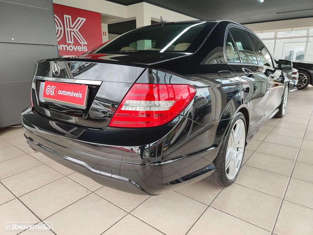 Mercedes-Benz C 220 CDI DPF BlueEFFICIENCY 7G-TRONIC Avantgarde Edition - 12