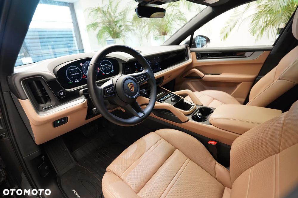 Porsche Cayenne Coupe - 17