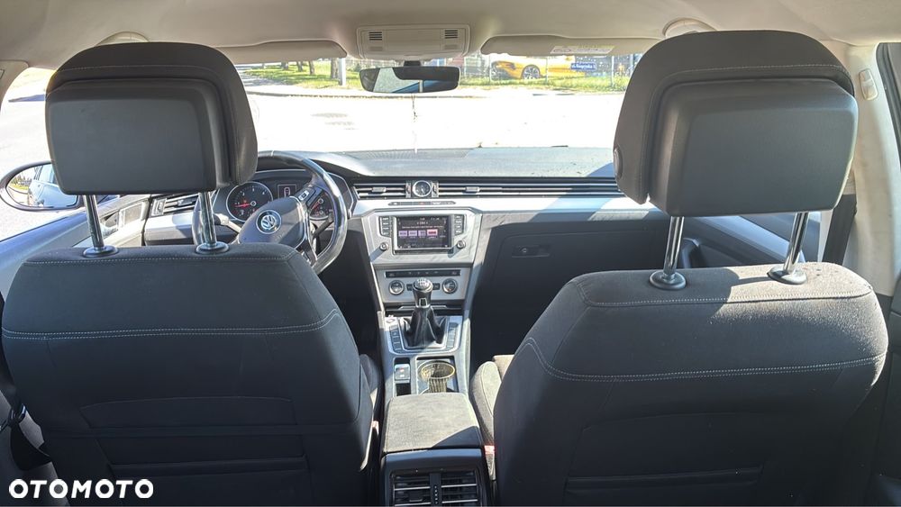 Volkswagen Passat - 5