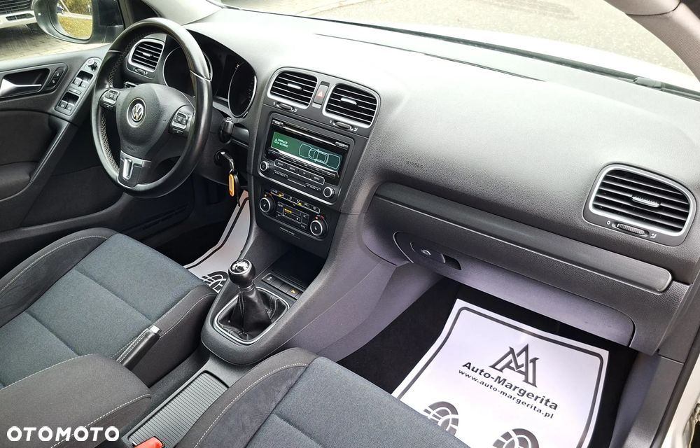 Volkswagen Golf 1.6 TDI DPF Style - 27