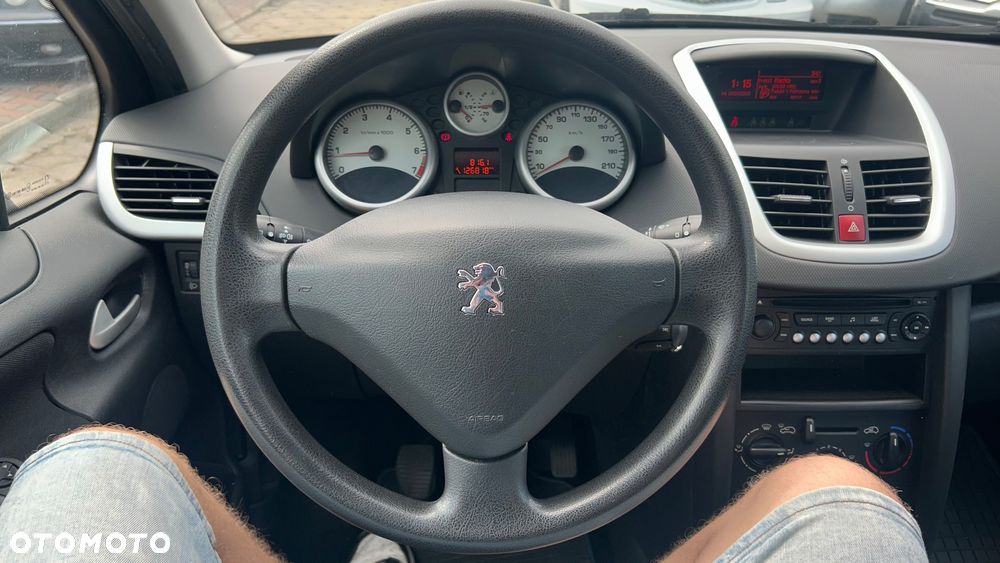 Peugeot 207 1.4 16V Presence - 20