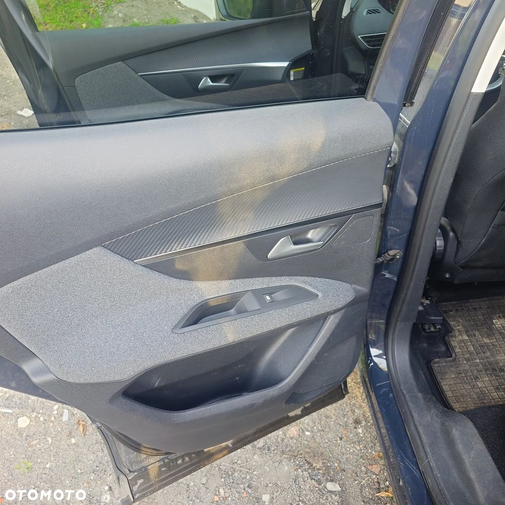 Peugeot 3008 - 17