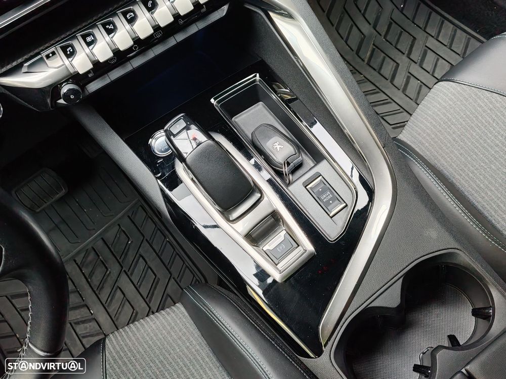 Peugeot 3008 1.6 Hybrid Allure Pack e-EAT8 - 16