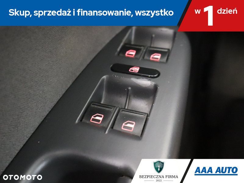 Volkswagen Touran - 18