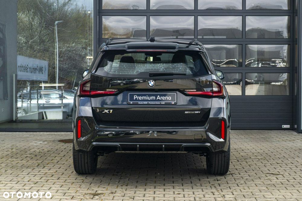 BMW X1 sDrive18i - 10