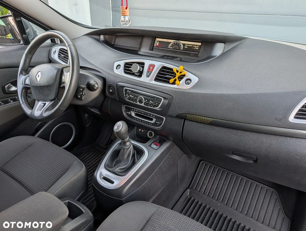 Renault Grand Scenic 1.6 16V Authentique - 25