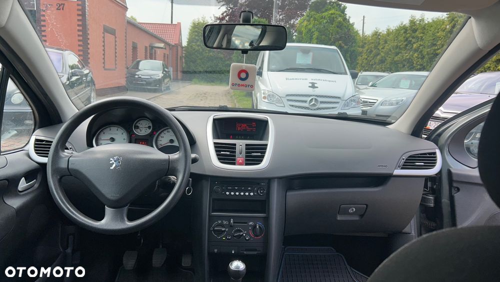 Peugeot 207 1.4 16V Presence - 16