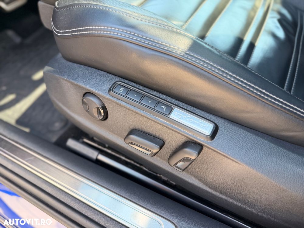 Volkswagen Passat 2.0 TDI DSG 4Motion Highline - 29