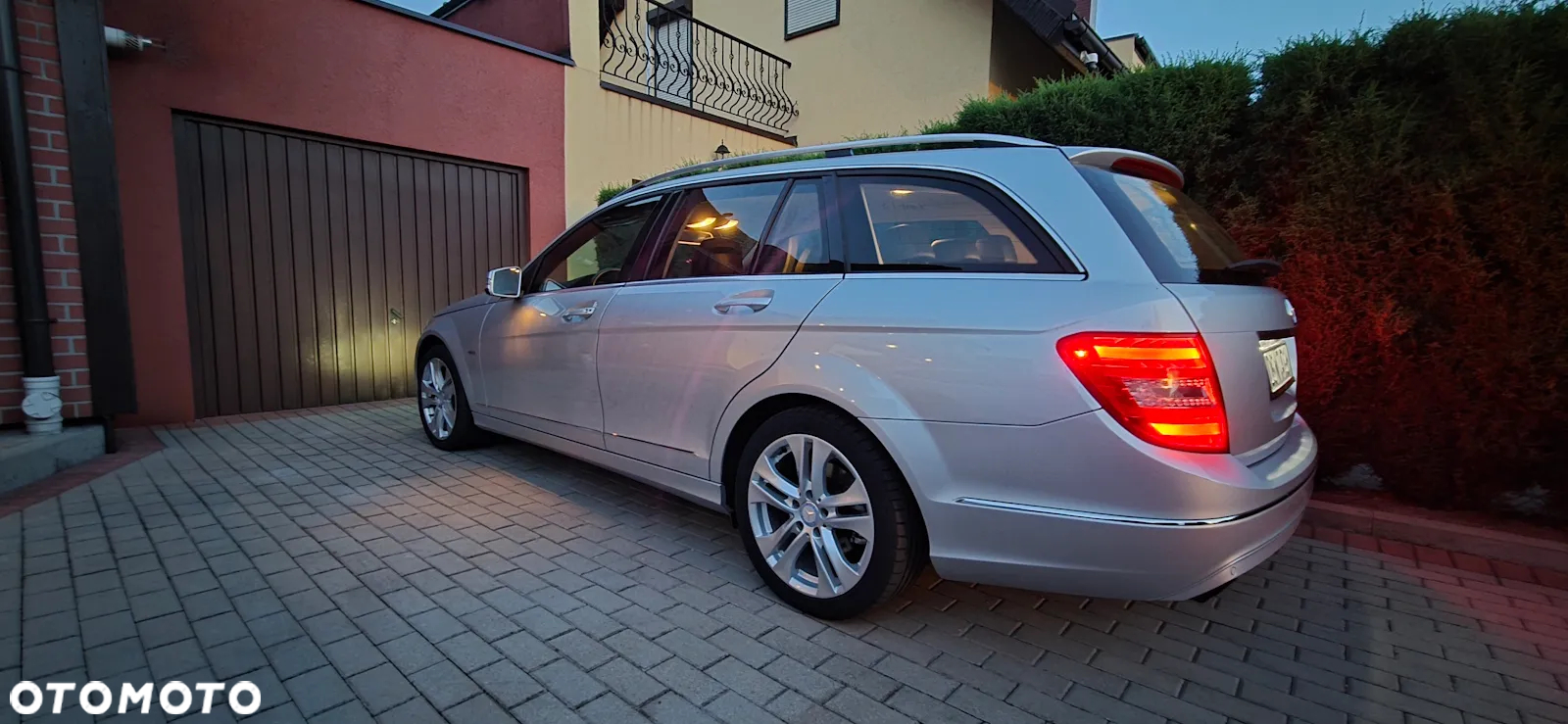 Mercedes-Benz Klasa C 200 T CDI DPF (BlueEFFICIENCY) Avantgarde - 9