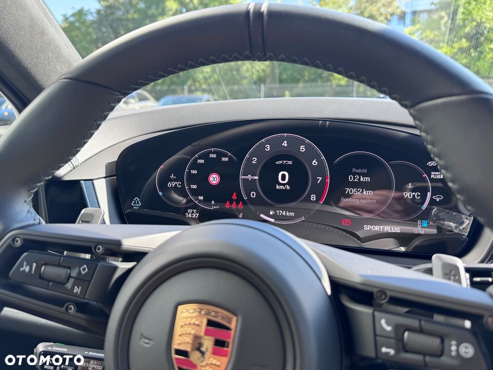 Porsche Cayenne GTS - 36