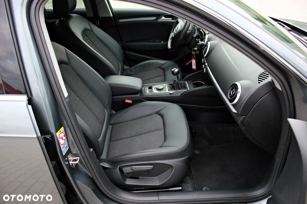 Audi A3 Sportback 1.4 TFSI Ambiente - 16