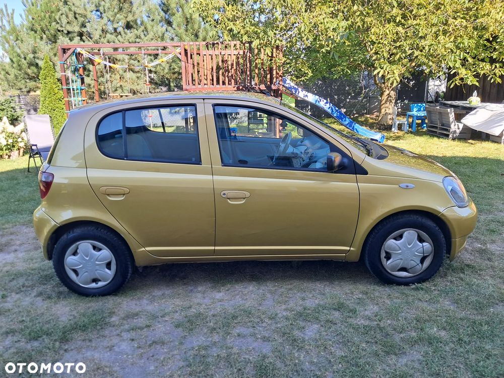 Toyota Yaris - 8