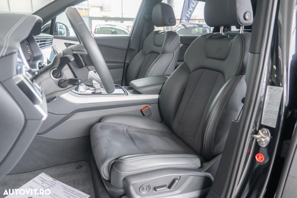 Audi Q7 55 TFSI quattro Tiptronic S line - 24