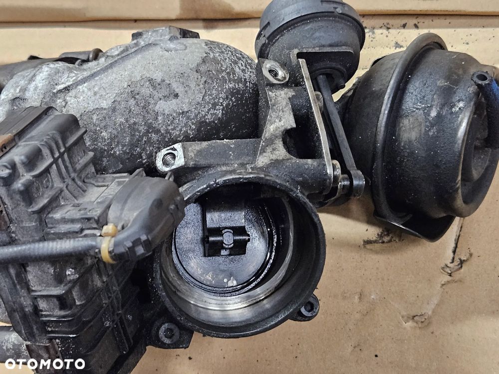 BMW X5 F15 X6 F16 M50D  3.0 D turbosprężarka 11658506381 53039700365 - 4