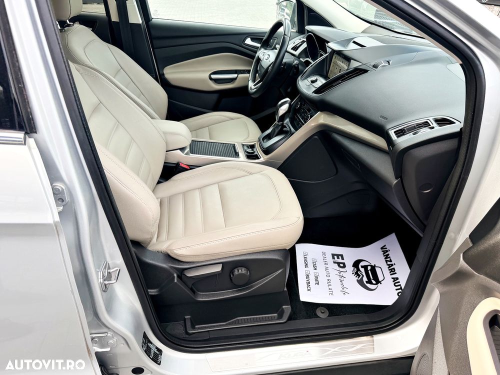 Ford Kuga - 24