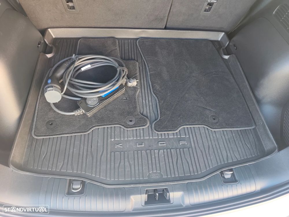 Ford Kuga - 42