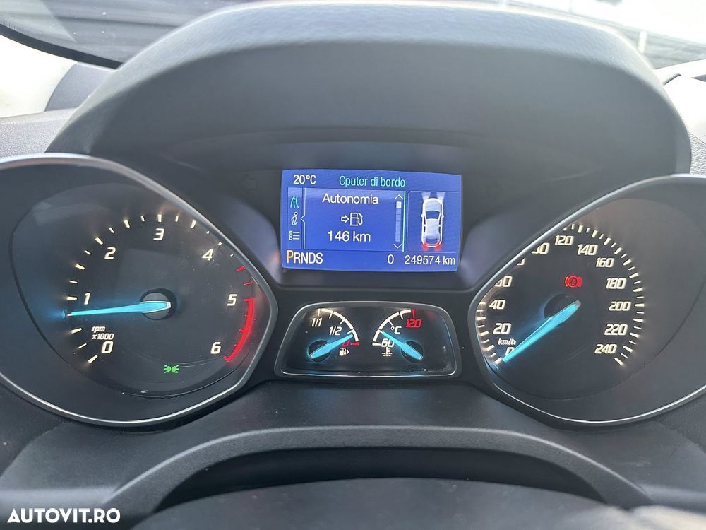 Ford Kuga 2.0 TDCi 4x4 Aut. Titanium - 16