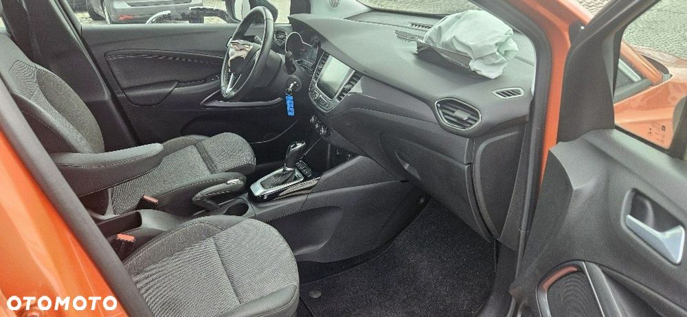 Opel Crossland - 12