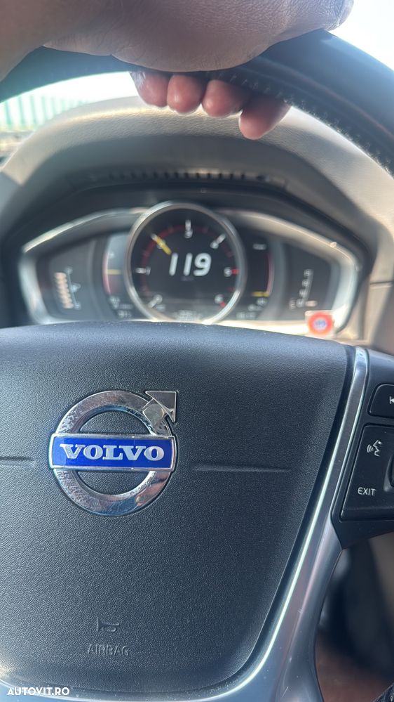 Volvo V70 D4 Geartronic Momentum - 6