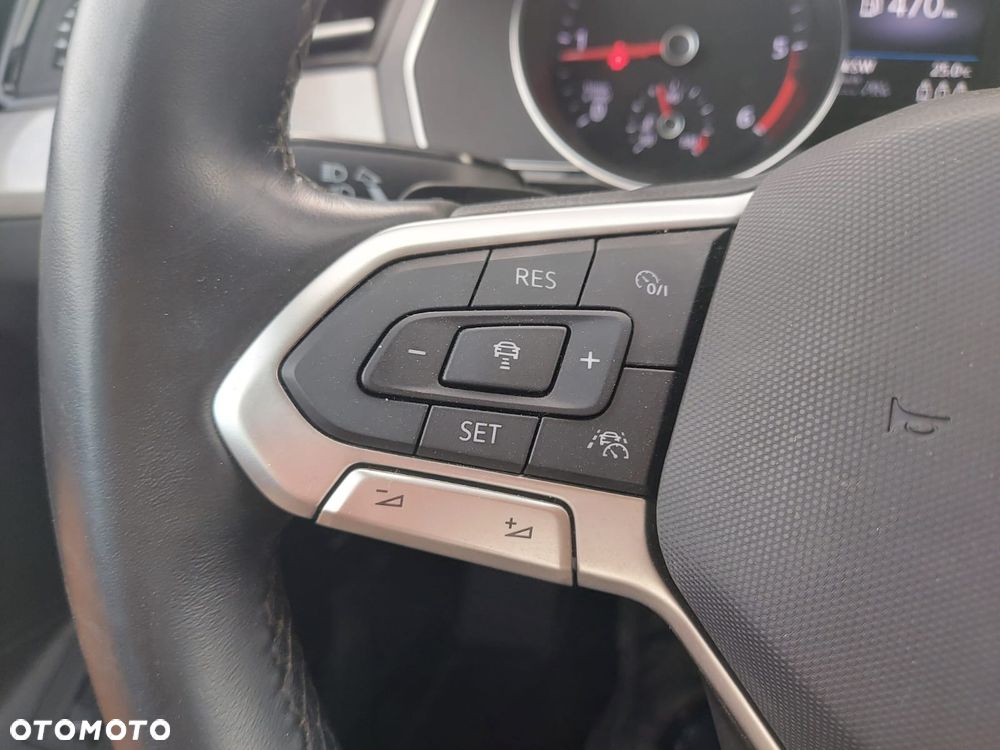 Volkswagen Passat 2.0 TDI SCR DSG Elegance - 22