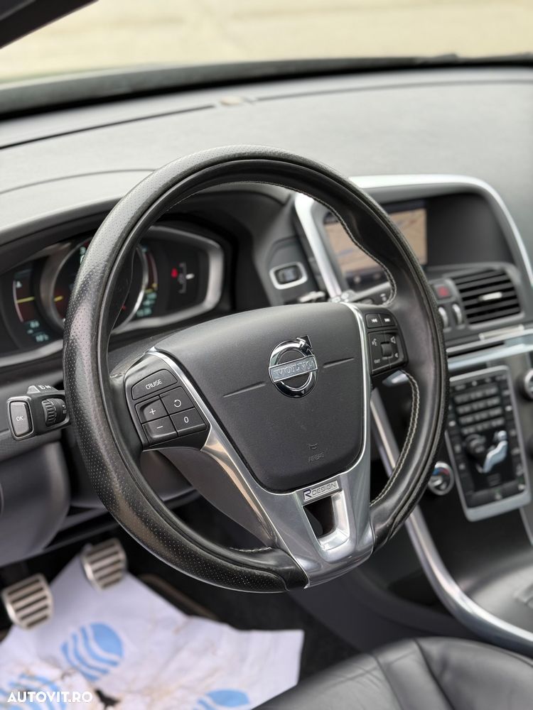 Volvo XC 60 D4AWD Start-Stop R-Design - 10