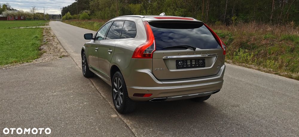 Volvo XC 60 T5 AWD Momentum - 19