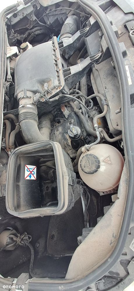 Mercedes-Benz SPRINTER - 15
