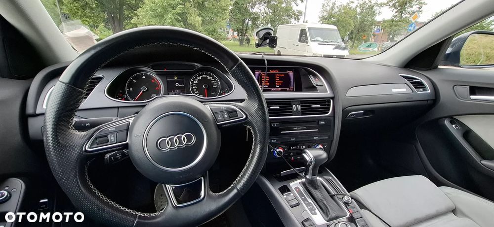 Audi A4 Allroad - 33