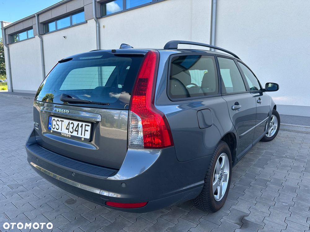 Volvo V50 1.6D DPF DRIVe - 4