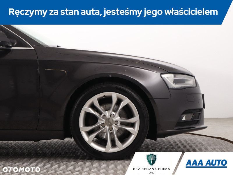 Audi A4 Limousine - 17