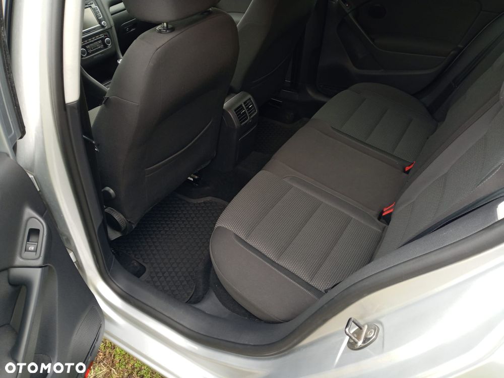 Volkswagen Golf 1.6 TDI BlueMot Comfortline - 6