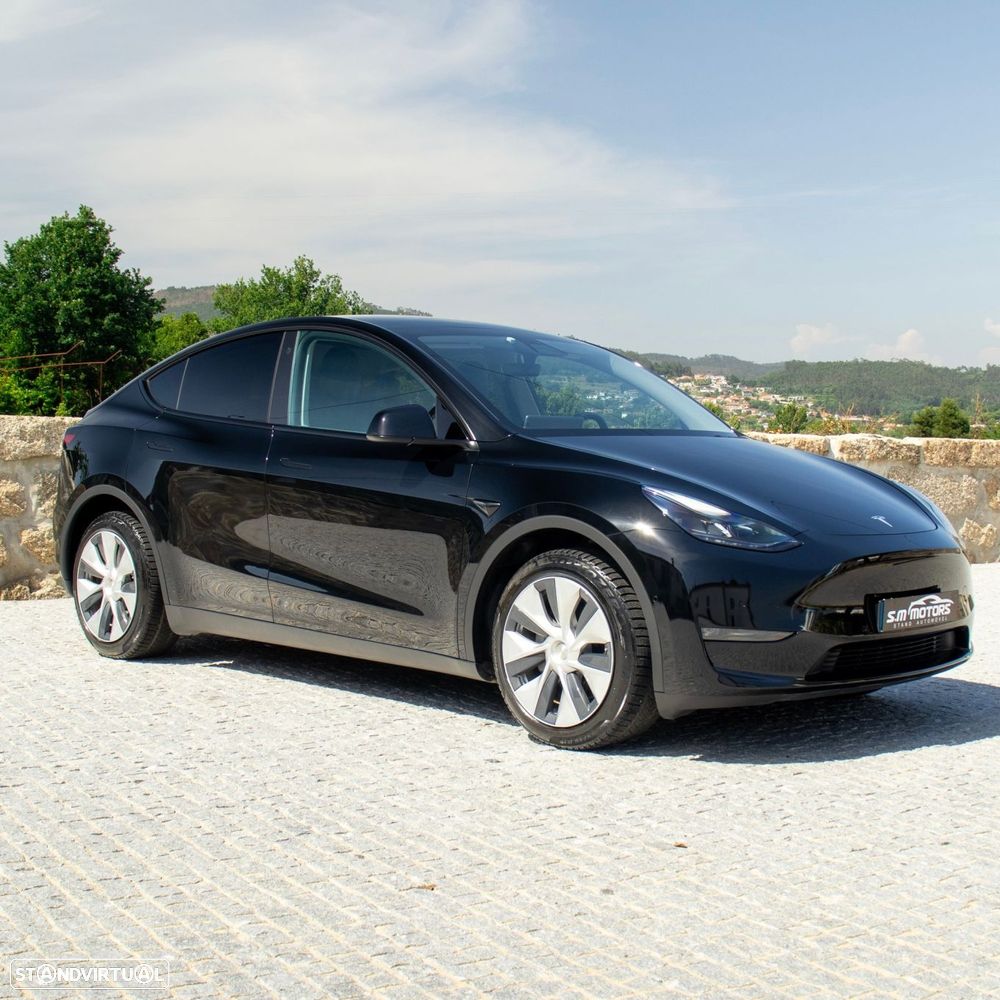 Tesla Model Y Long Range Dual Motor AWD - 6