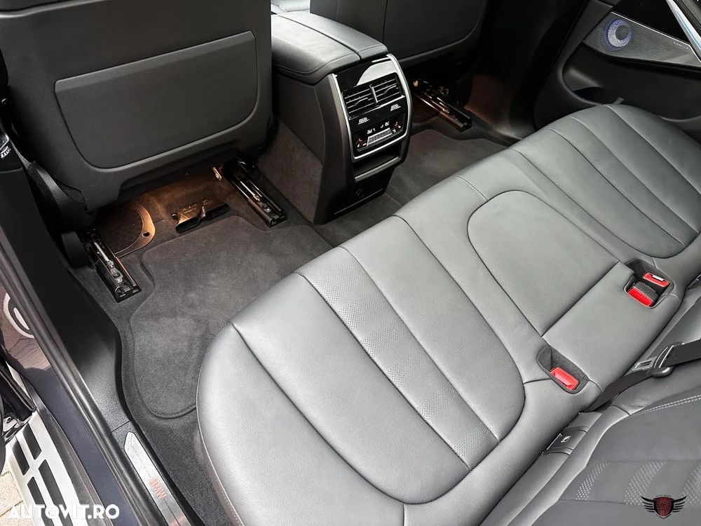 BMW X5 xDrive45e - 34