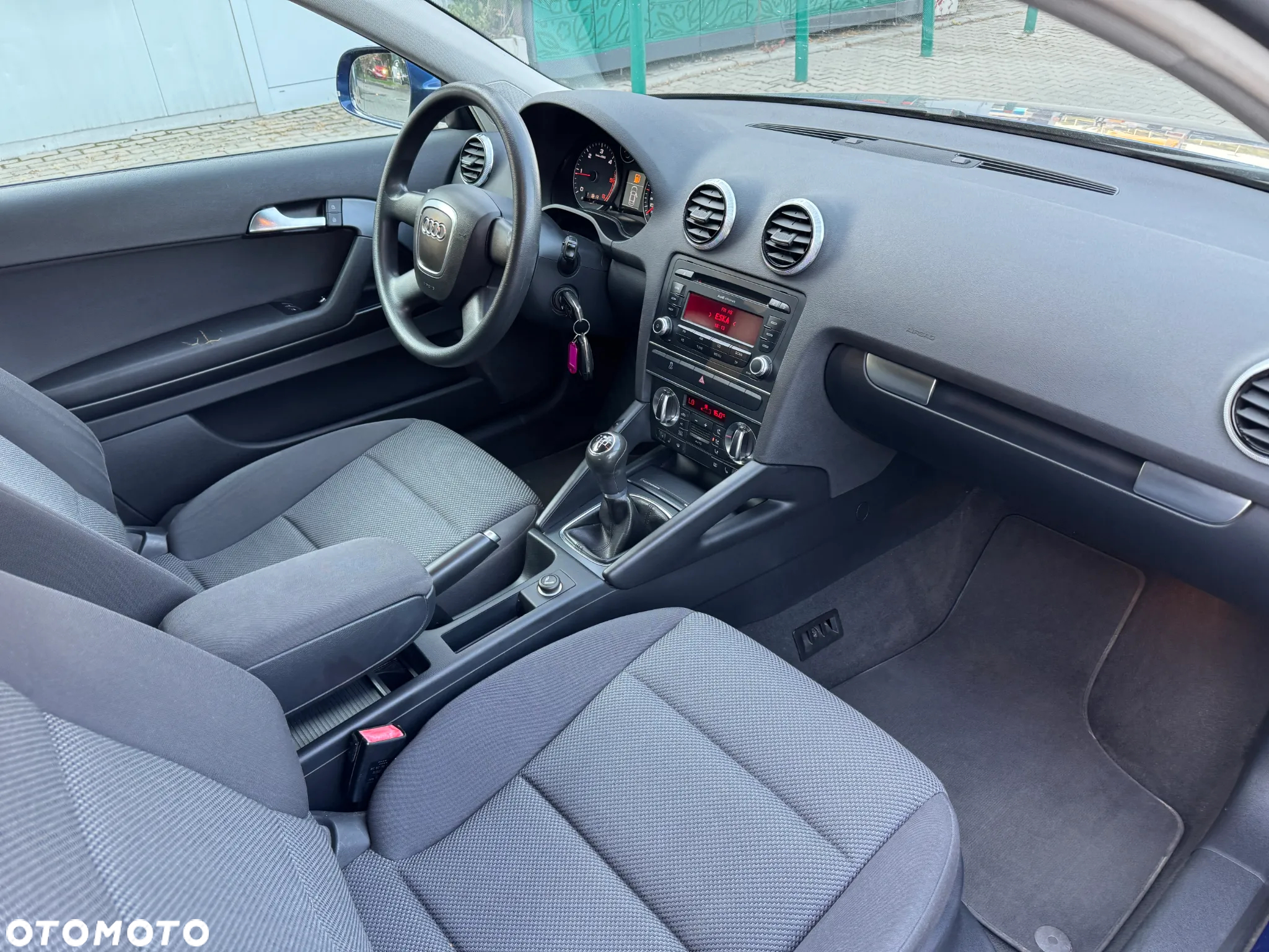 Audi A3 1.6 TDI DPF Attraction - 2