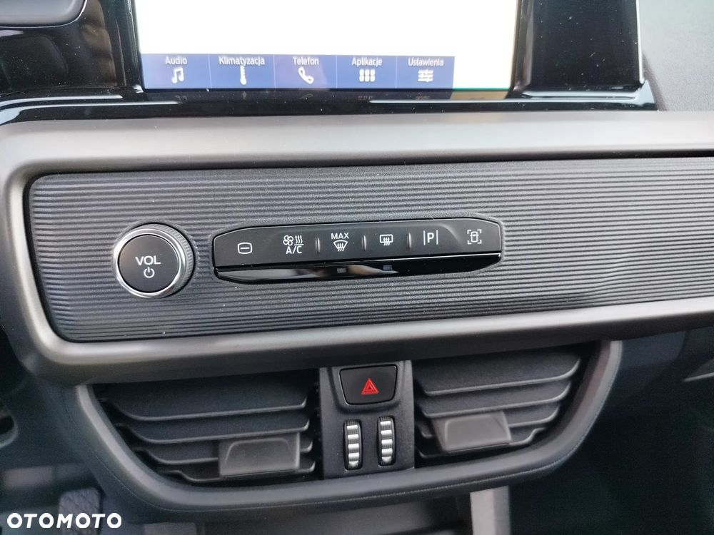 Ford Transit Courier - 15