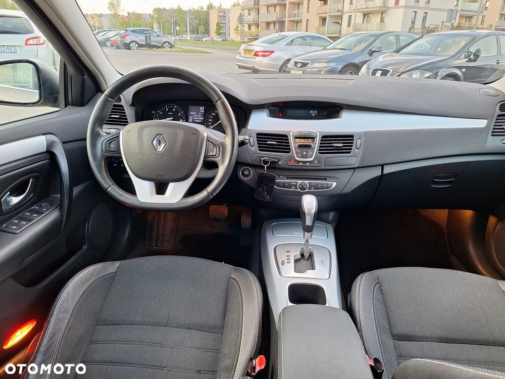 Renault Laguna - 8