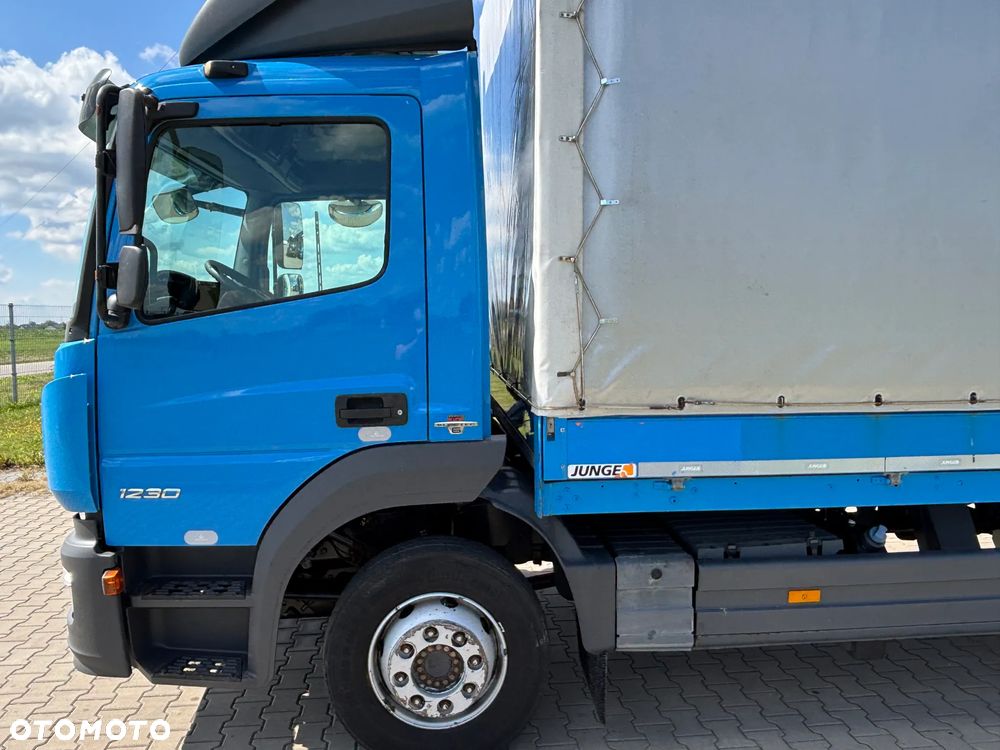 Mercedes-Benz ATEGO 1230 firanka , winda , 18 palet ,klimatyzacja , z Niemiec ,1227, 1224) , plandeka burty boczne - 15
