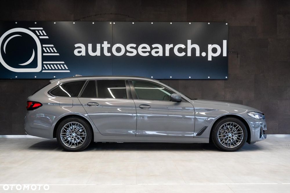BMW Seria 5 530e xDrive - 9