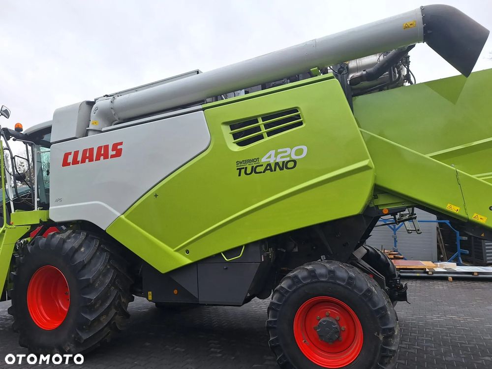 Claas Tucano 420 - 2