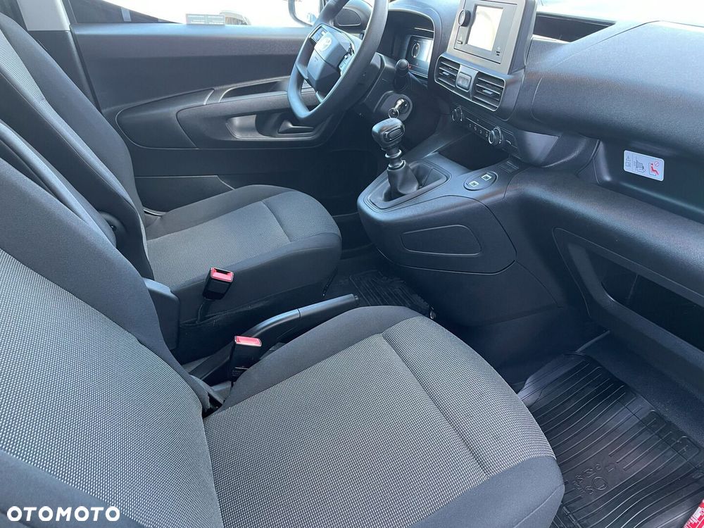 Toyota Proace City - 11