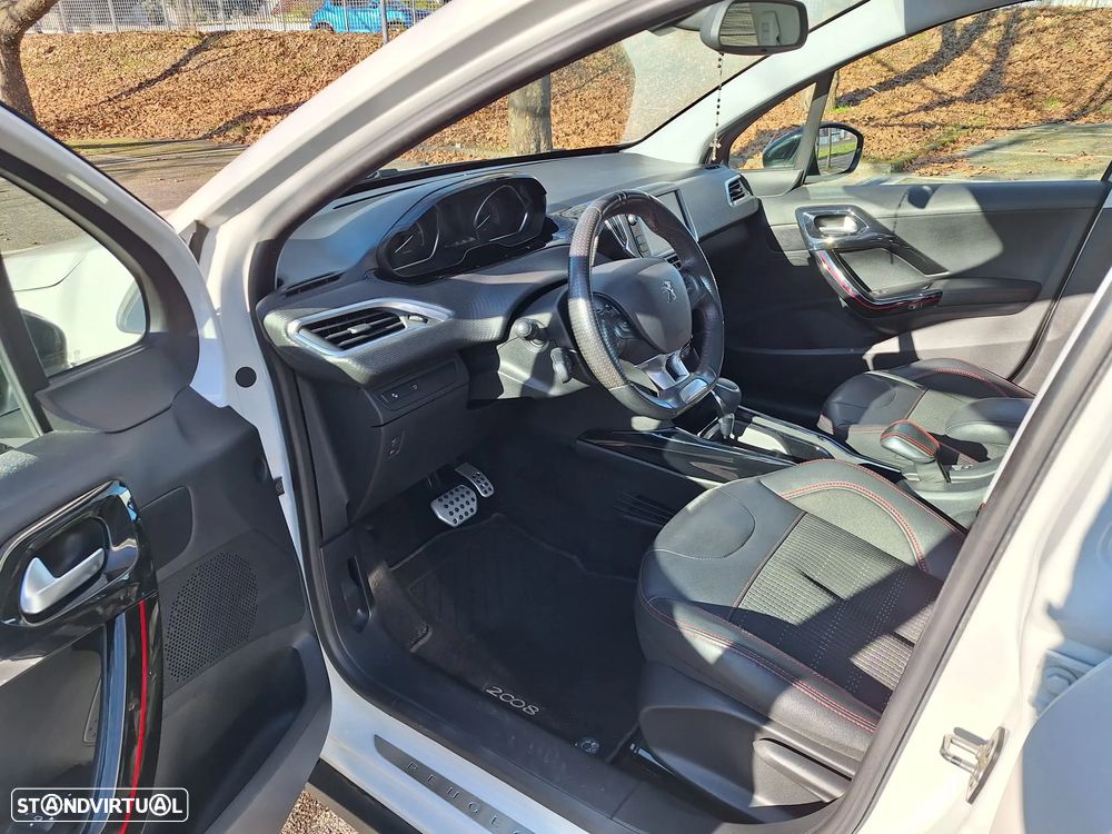 Peugeot 2008 PureTech 110 Stop&Start EAT6 GT-Line Edition - 13