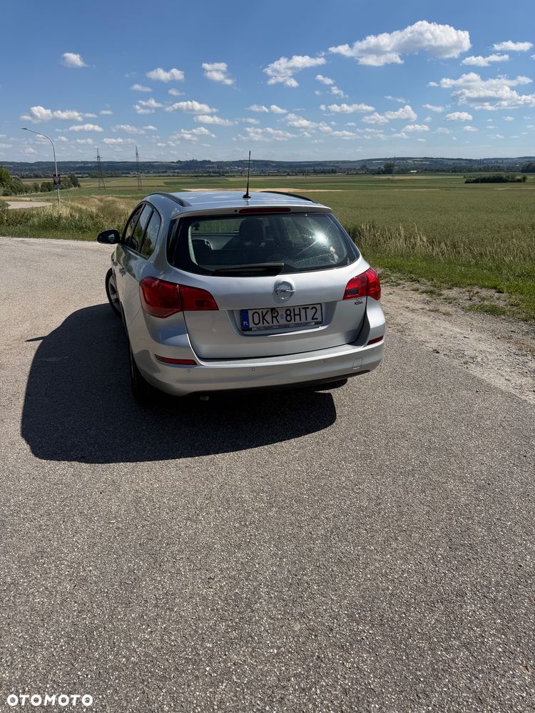 Opel Astra 1.7 CDTI DPF Design Edition - 4