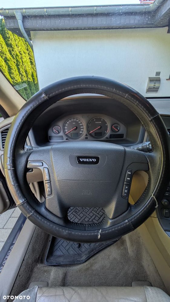 Volvo V70 2.5TDI - 23