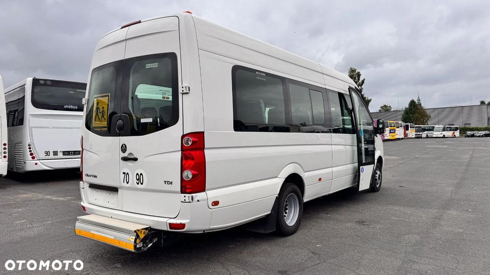 Volkswagen Crafter / 22 miejsca / Klima / Winda / Cena:87000 zł netto - 6