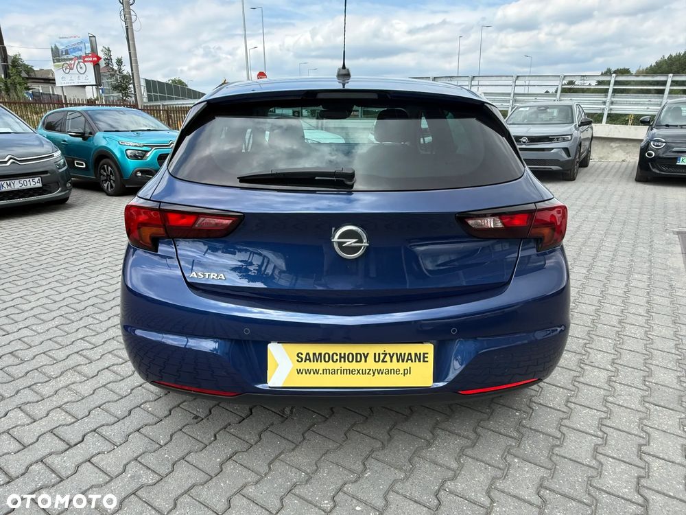 Opel Astra 1.2 T Elegance S&S - 4