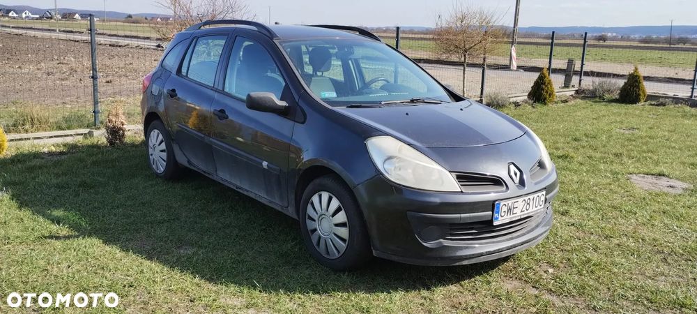 Renault Clio - 1