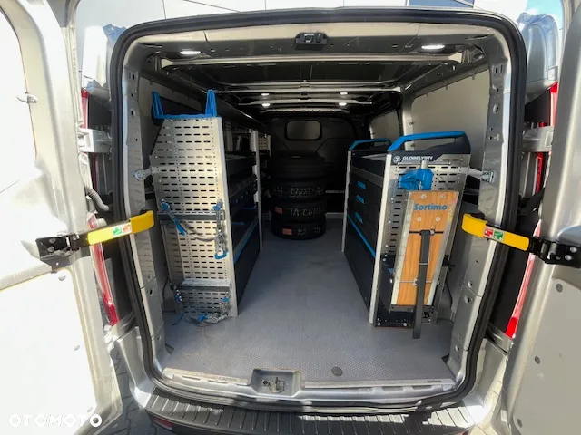 Ford Transit Custom - 13